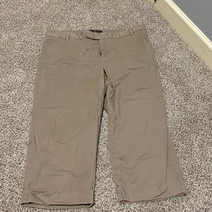 GAP cuffed capri size 16. Worn once.